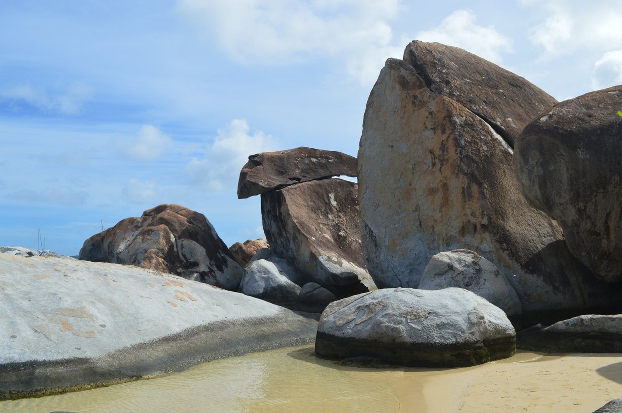 Read more about the article Chapter 103:  Sun and Snorkeling!